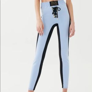 Blue and black color lock leggings